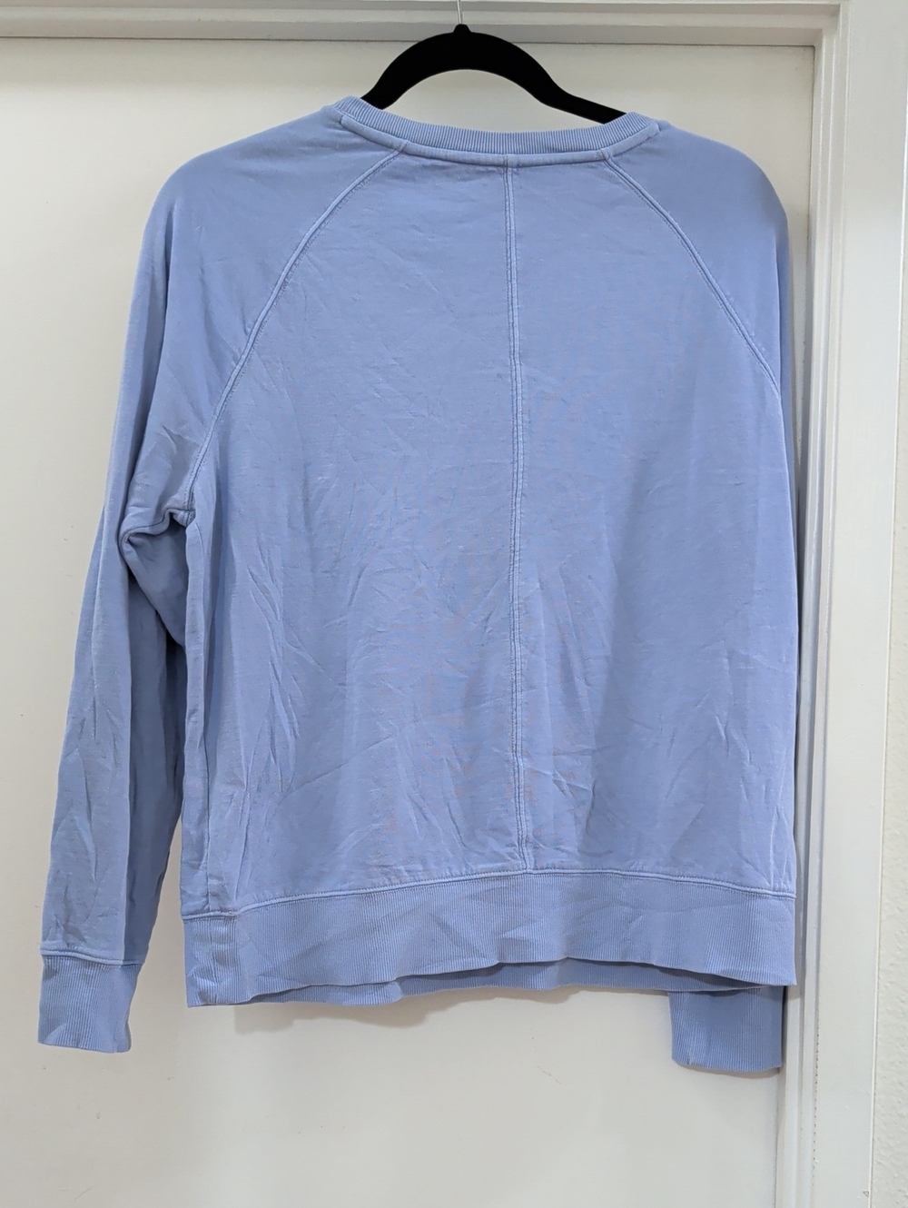Athleta Sundown Sweatshirt Light Blue EUC - Picture 2 of 5